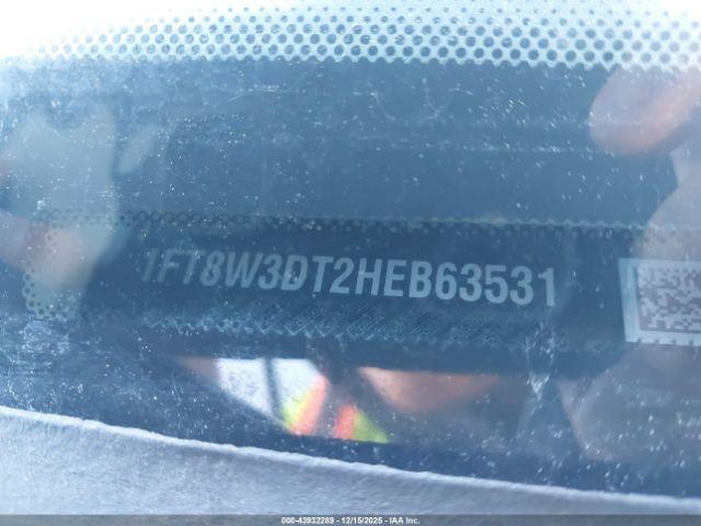 Ford F-350 Lariat Image 12