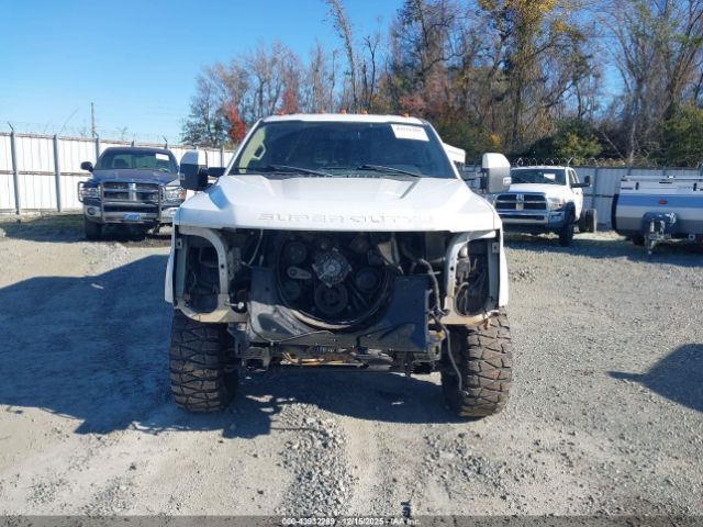 Ford F-350 Lariat Image 14