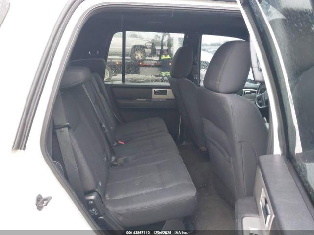 Ford Expedition Xlt Image 10