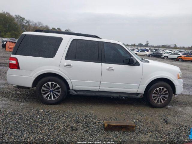 Ford Expedition Xlt Image 8