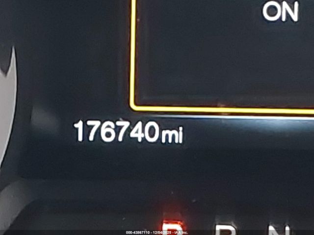 Ford Expedition Xlt Image 2