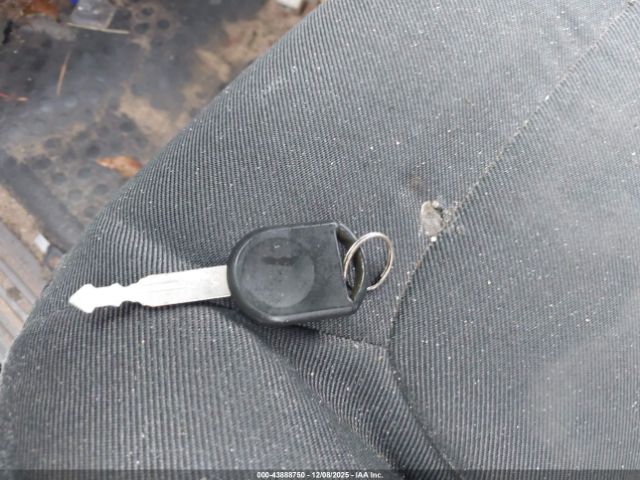 Ford Explorer Image 4