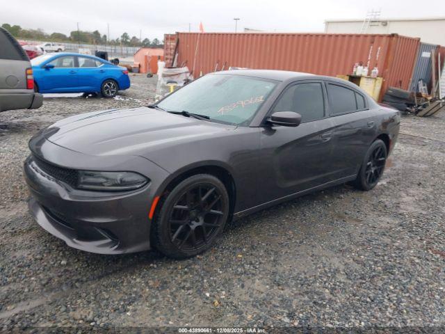 Dodge Charger Se Image 7