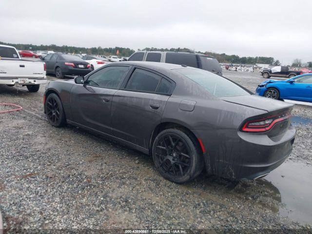 Dodge Charger Se Image 14