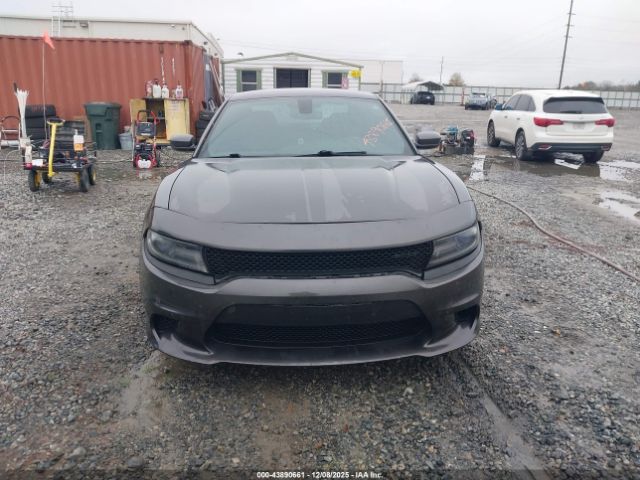 Dodge Charger Se Image 10