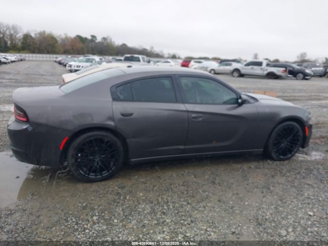 Dodge Charger Se Image 4