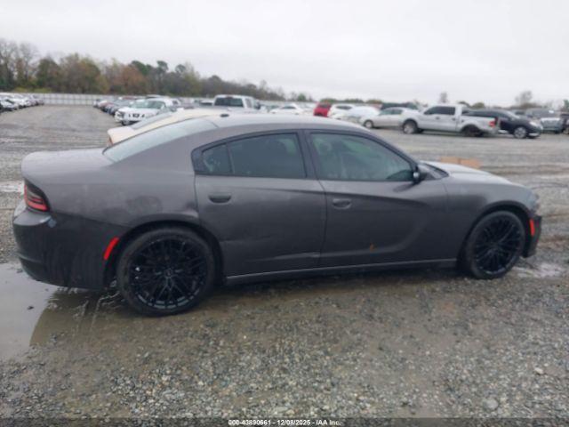 Dodge Charger Se Image 4