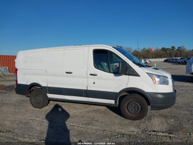 Ford Transit Image 13