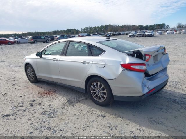 Ford Fusion S Image 6