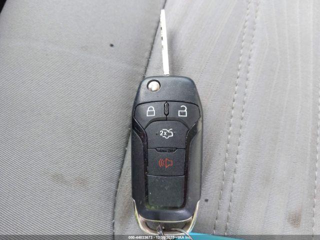 Ford Fusion S Image 13