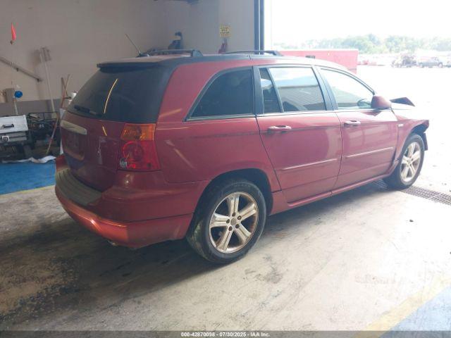 Chrysler Pacifica Touring Image 3