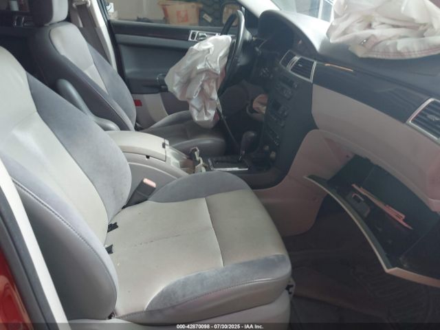 Chrysler Pacifica Touring Image 10