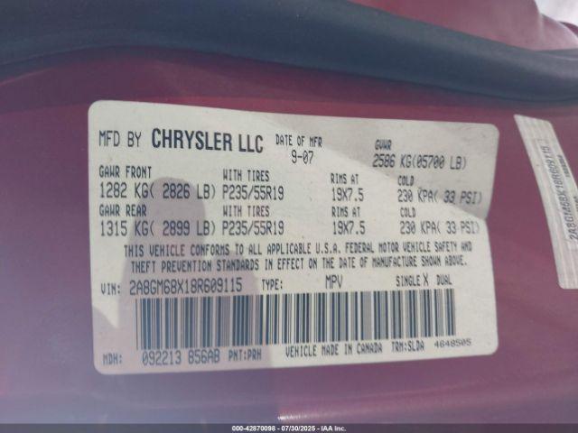 Chrysler Pacifica Touring Image 6