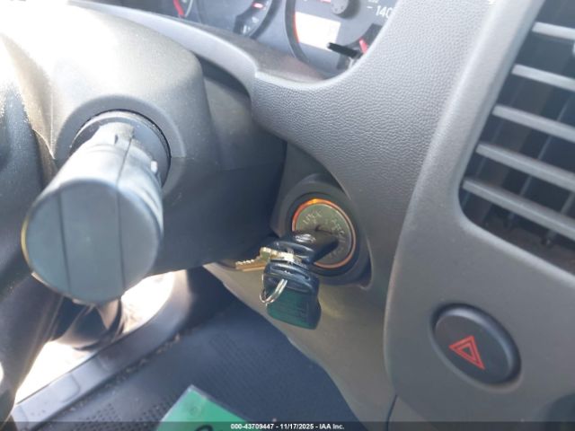 Nissan Xterra X Image 10