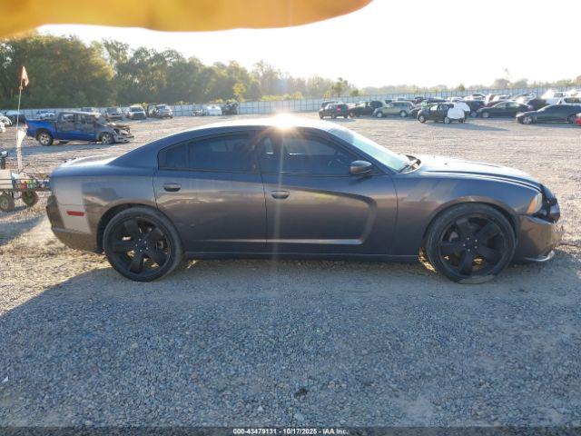 Dodge Charger Se Image 12