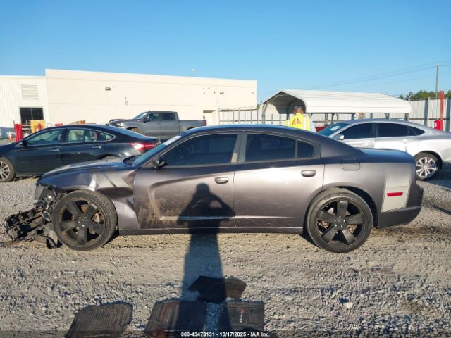 Dodge Charger Se Image 3