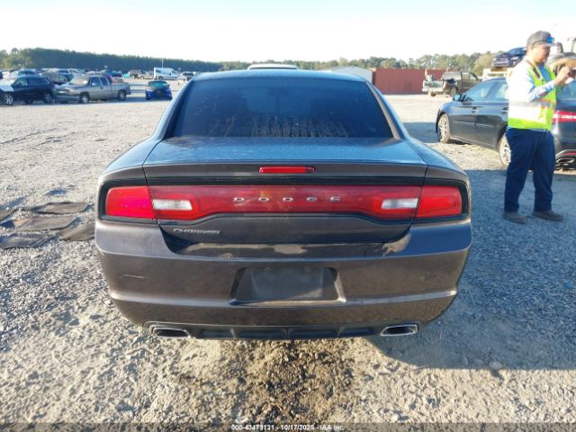 Dodge Charger Se Image 16