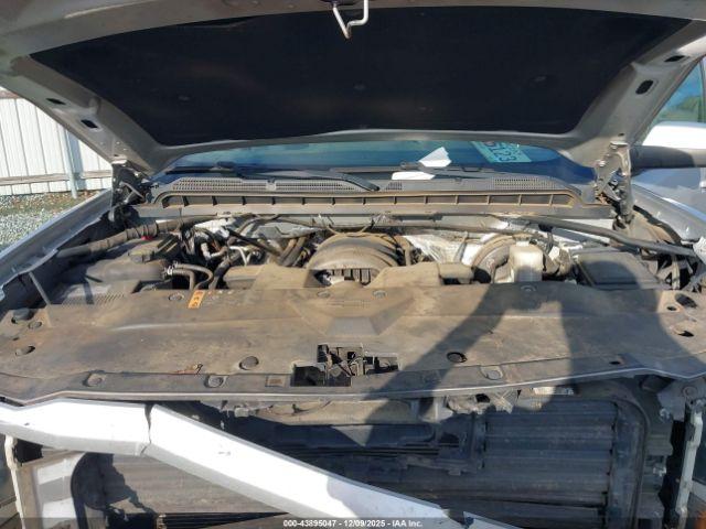 Chevrolet Silverado 1500 2lt Image 14