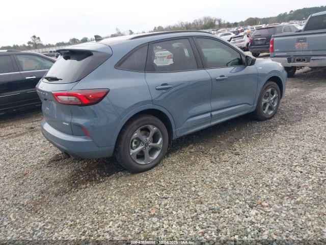 Ford Escape St-line Image 12