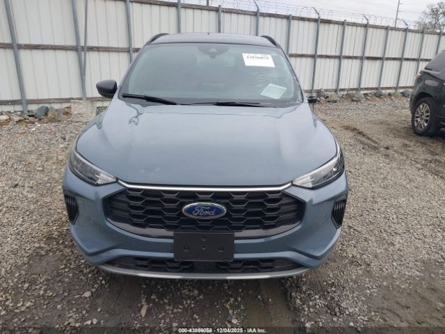 Ford Escape St-line Image 13