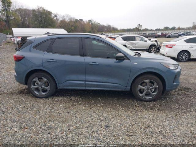 Ford Escape St-line Image 10