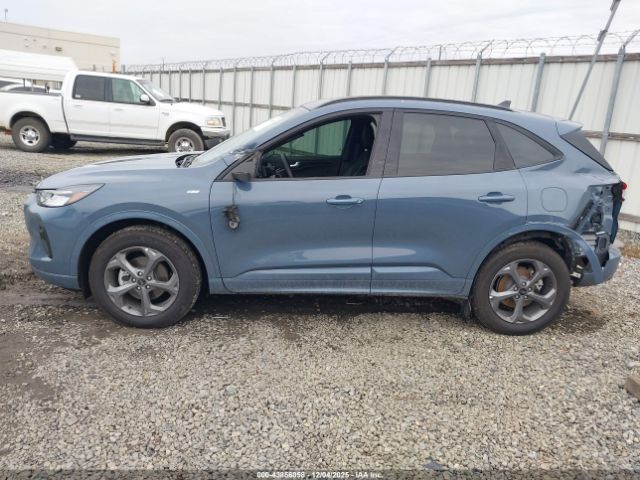 Ford Escape St-line Image 15