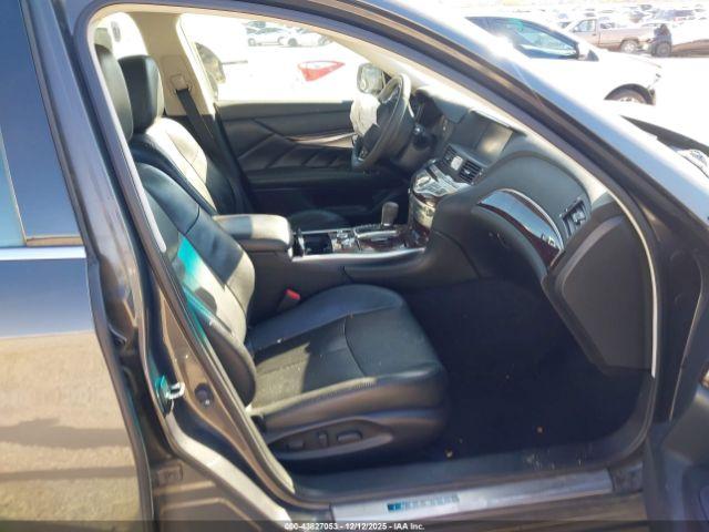 INFINITI Q70 3.7x Image 4