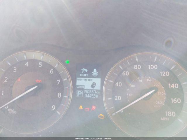 INFINITI Q70 3.7x Image 3