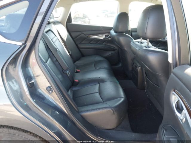 INFINITI Q70 3.7x Image 13