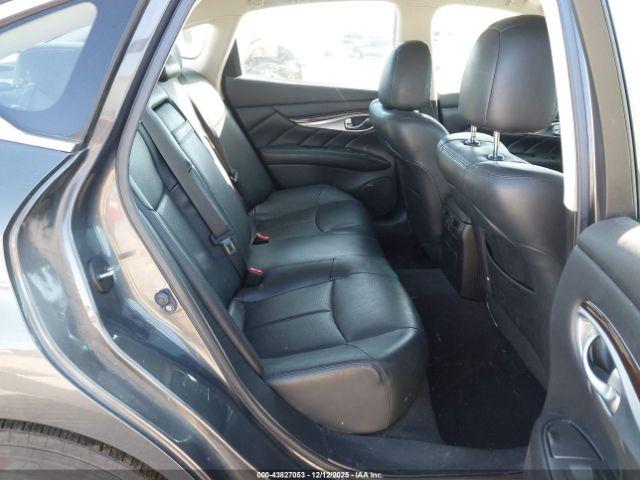 INFINITI Q70 3.7x Image 13