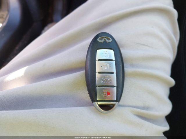 INFINITI Q70 3.7x Image 10