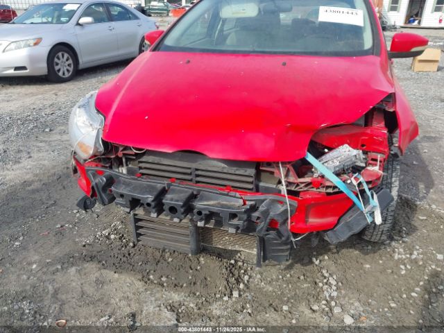 Ford Focus Se Image 11