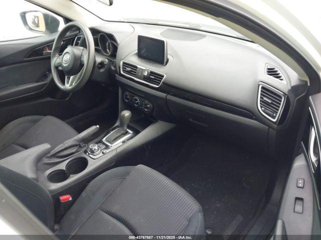 Mazda Mazda3 I Sport Image 11