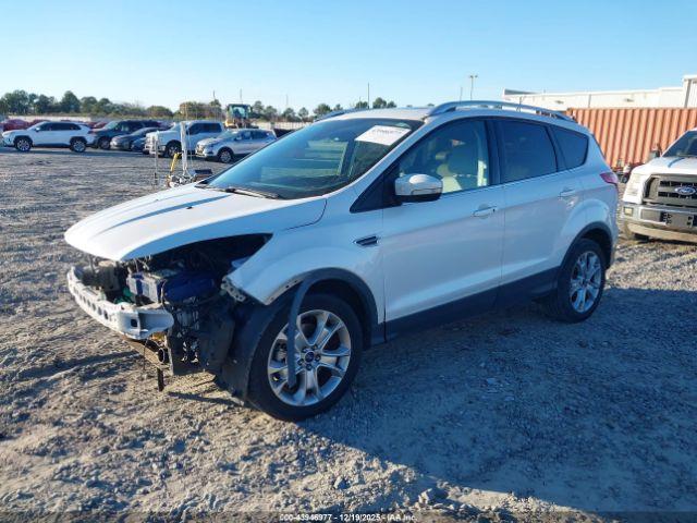 Ford Escape Titanium Image 2