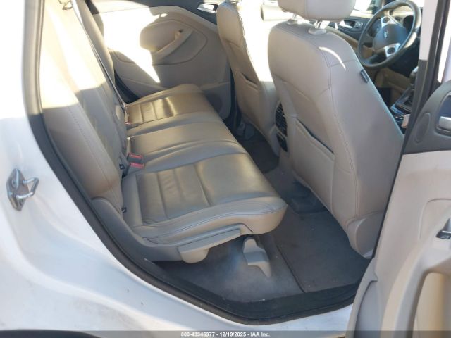 Ford Escape Titanium Image 9