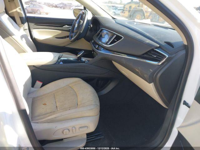 Buick Enclave Premium Image 2