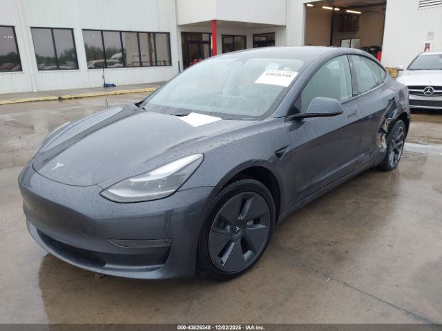 Tesla Model 3 Rear-wheel Drive Image 13