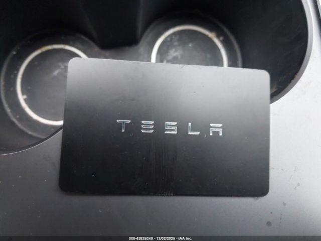 Tesla Model 3 Rear-wheel Drive Image 6