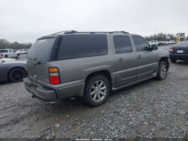 GMC Yukon Denali Image 4