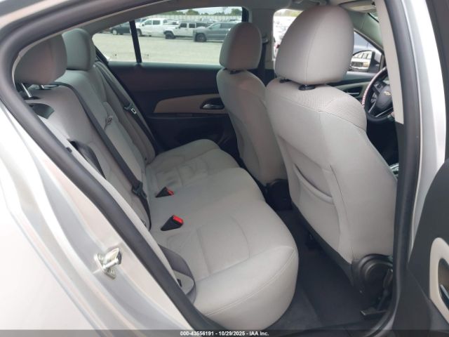 Chevrolet Cruze 1lt Auto Image 2