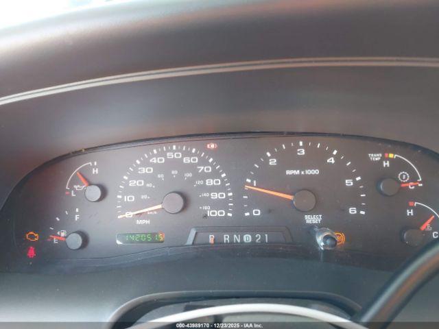 Ford Excursion Image 8