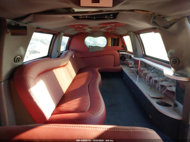 Ford Excursion Image 11