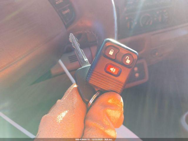 Ford Excursion Image 6